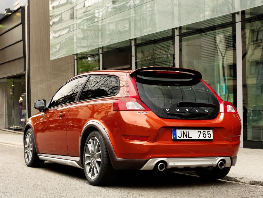  Volvo C30 2009 года  (фото 32 из 92)